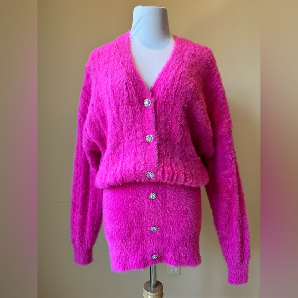 Retrofete pink v-neck sweater dress w/ chic silver buttons. Size XS- Hi Barbie! - Picture 3 of 5